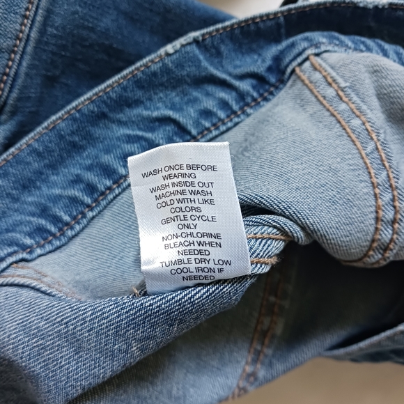 Candie's • Women's Relaxed Distressed  Denim Trucker Jean Jacket - Picture 11 of 12